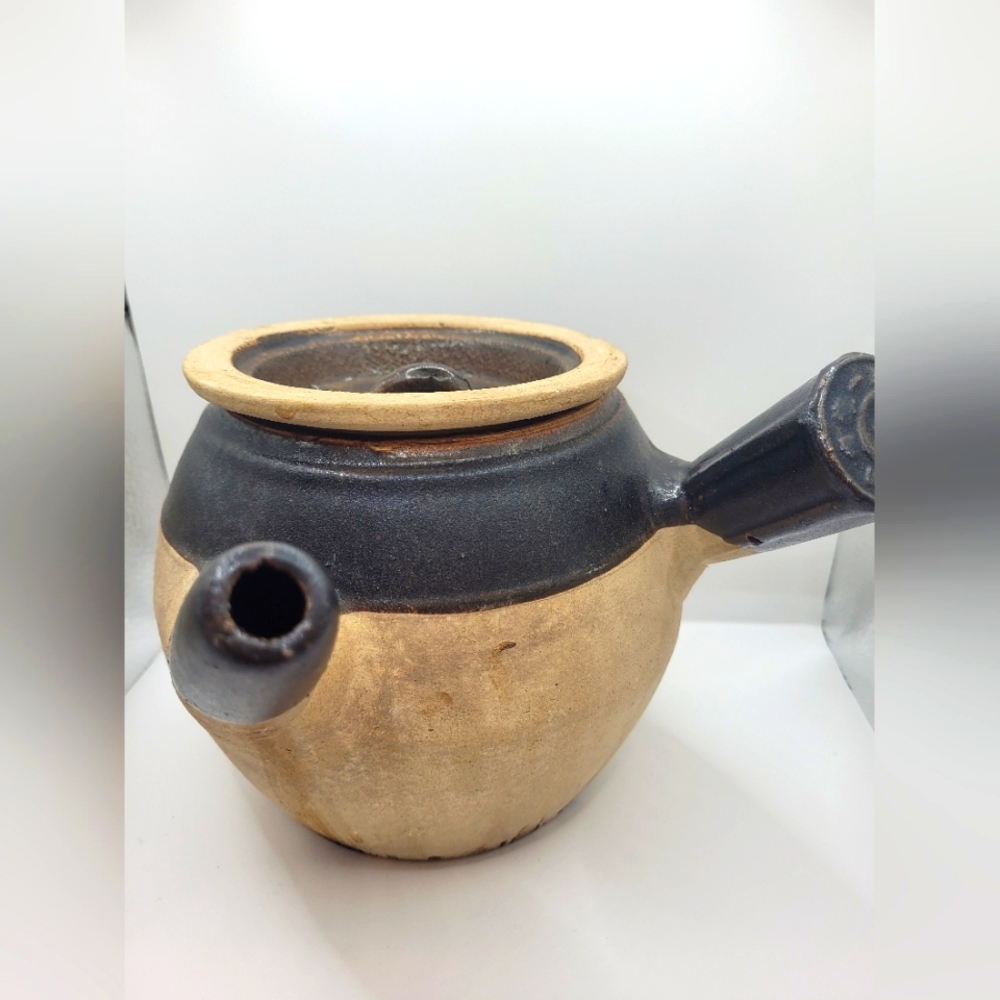 Vintage Asian Laege Teapot